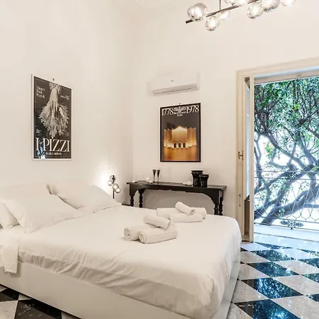 Apartment Large Two-room Within Walking Distance Of The Teatro Massimo Palermo