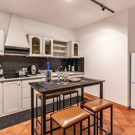 Apartment Large Two-room Within Walking Distance Of The Teatro Massimo Palermo